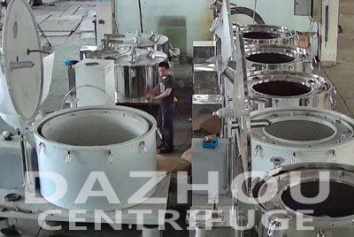 如何安全操作平板吊袋離心機，避免意外發(fā)生？